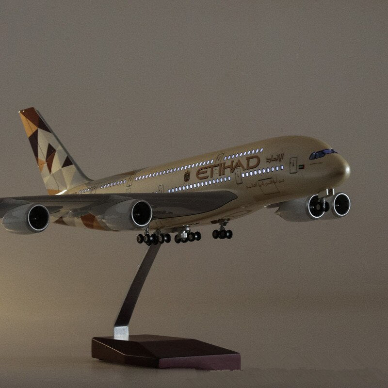 Etihad Boeing 787 1:130 Scale Diecast Airplane Model (47cm)