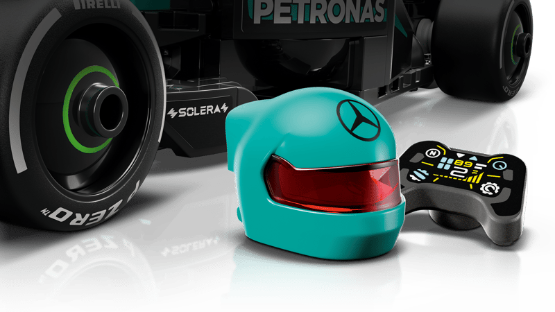 Lego Mercedes-AMG F1 W15 Race Car