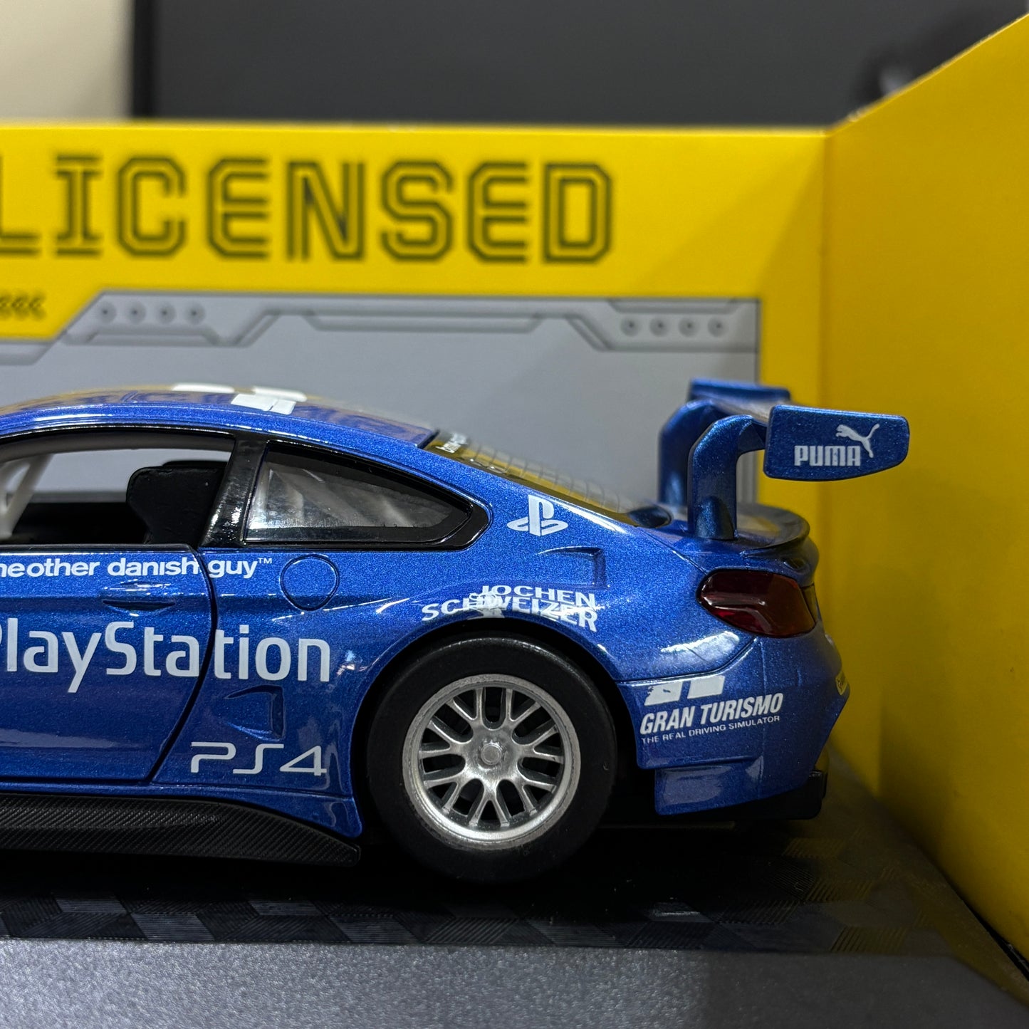 BMW M6 GT3 1:32 Official Licensed Die-Cast Car Model by CCA