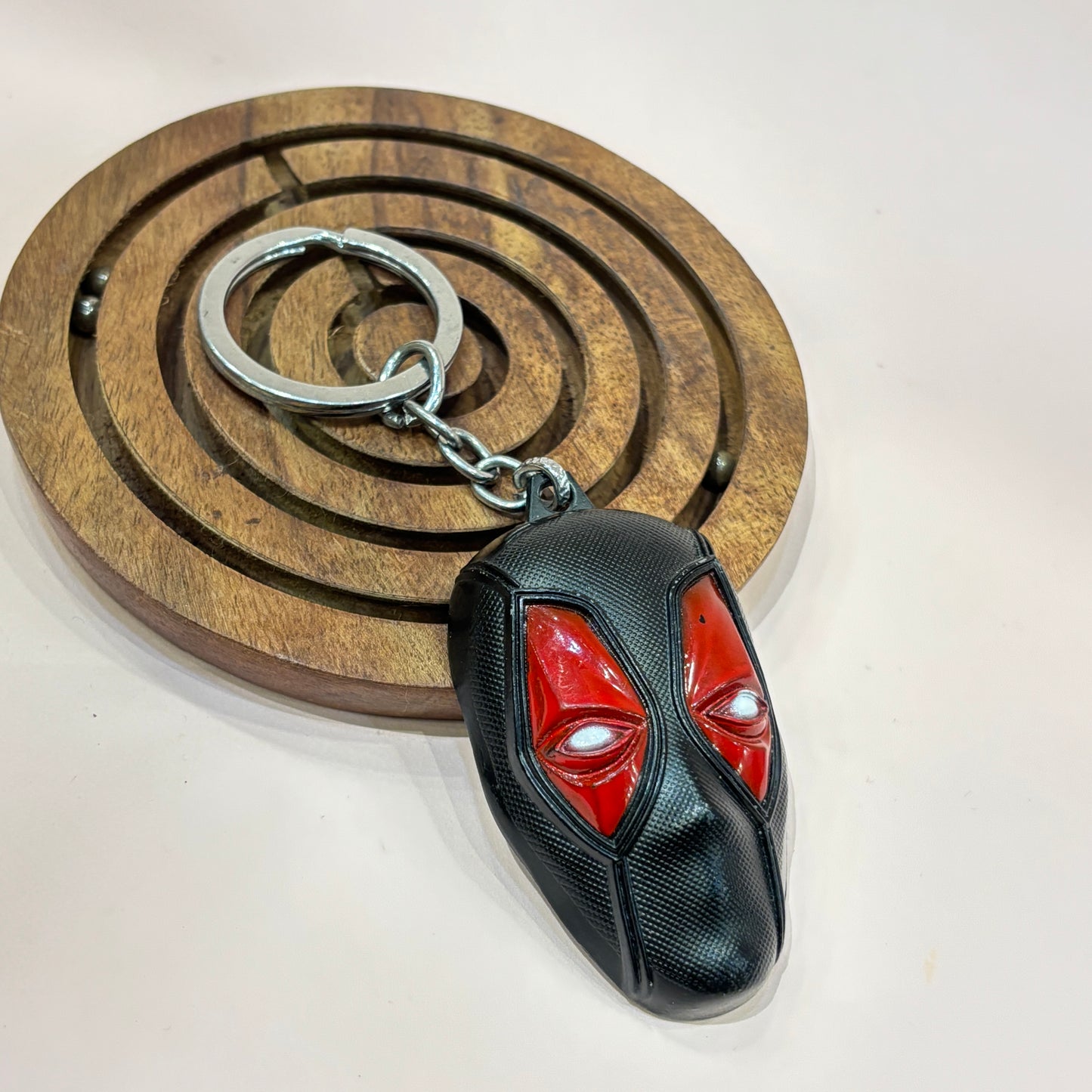 DEADPOOL MASK KEYCHAIN