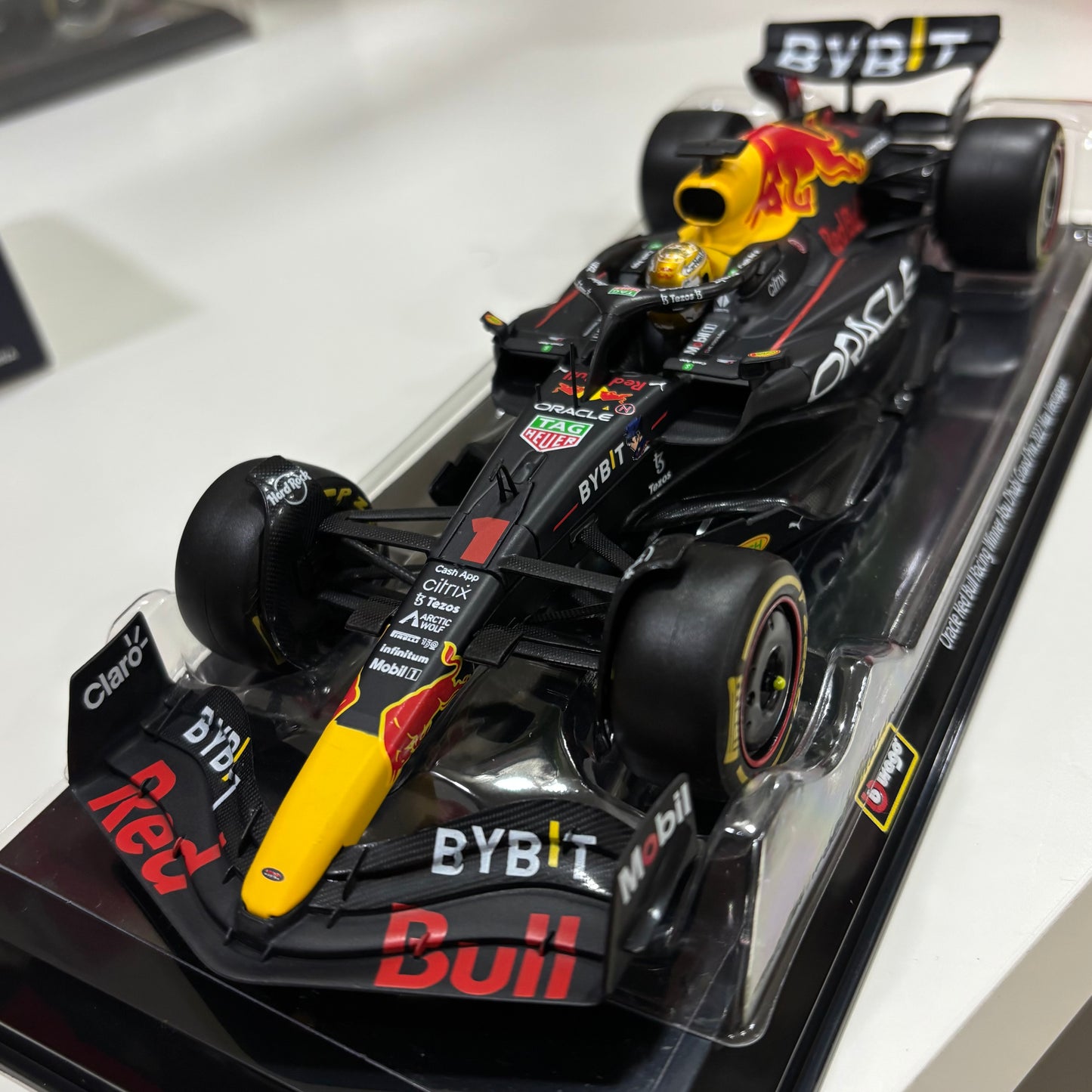 F1 Redbull Racing Official 1/24 Scale with acrylic case