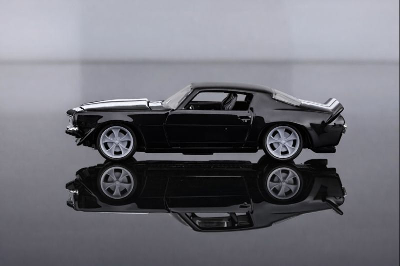1971 Chevrolet Camaro Official Scale Model Car by Bburago