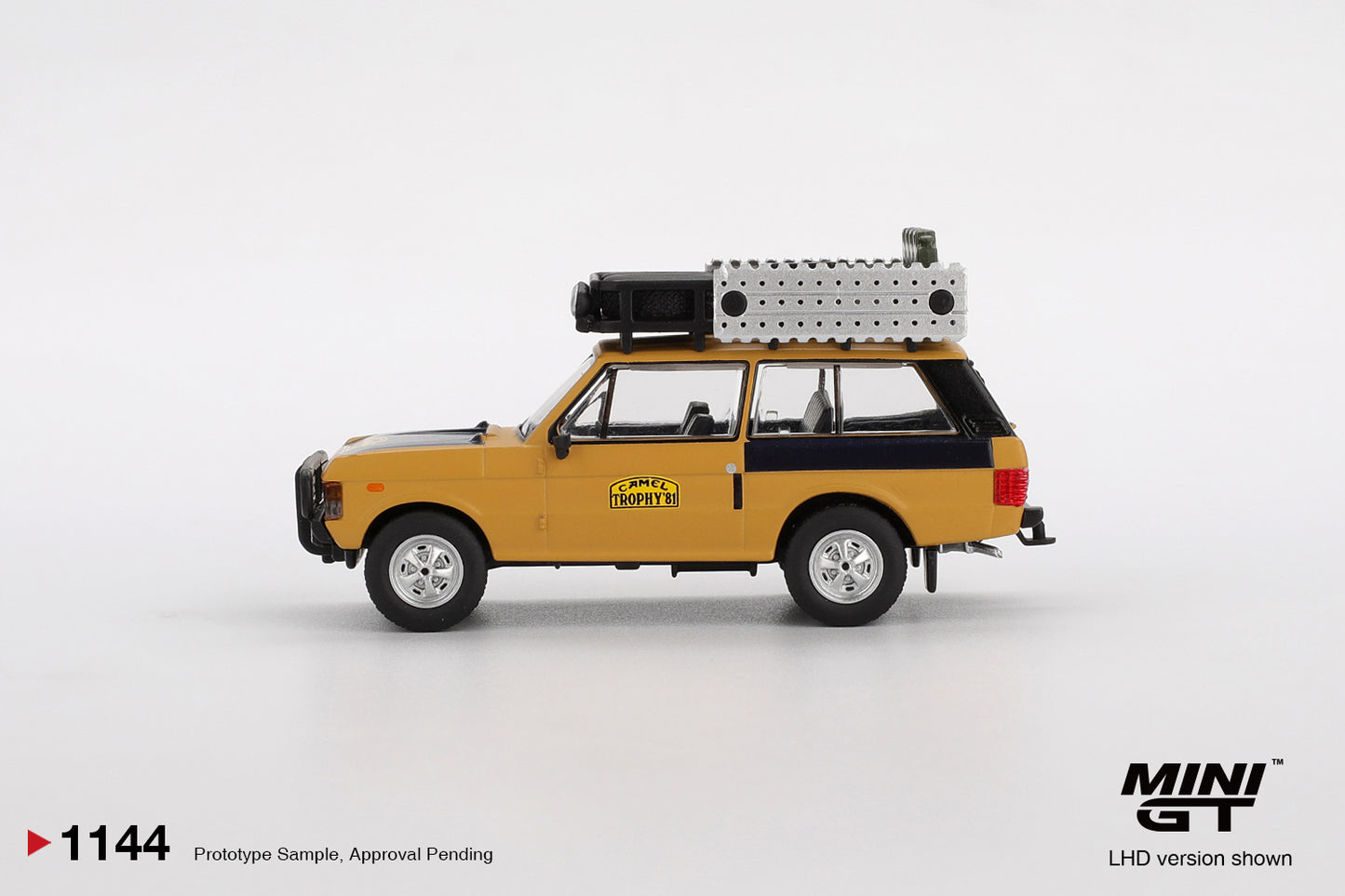 MiniGT 1: 64 Range Rover 1981 Camel Trophy Diecast Model