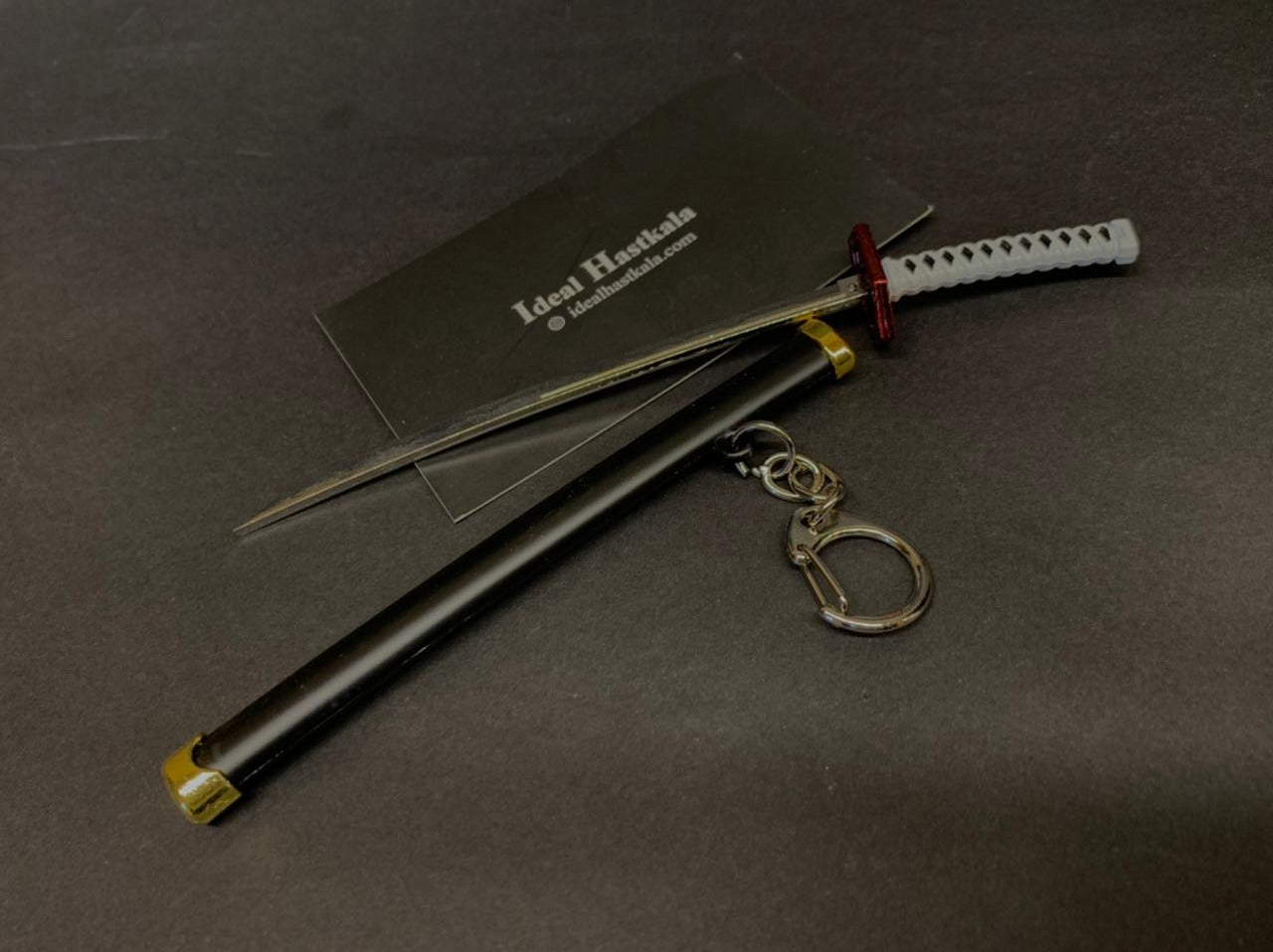 One Piece Roronoa Zoro Mini Katanas/Keychains (15cm)