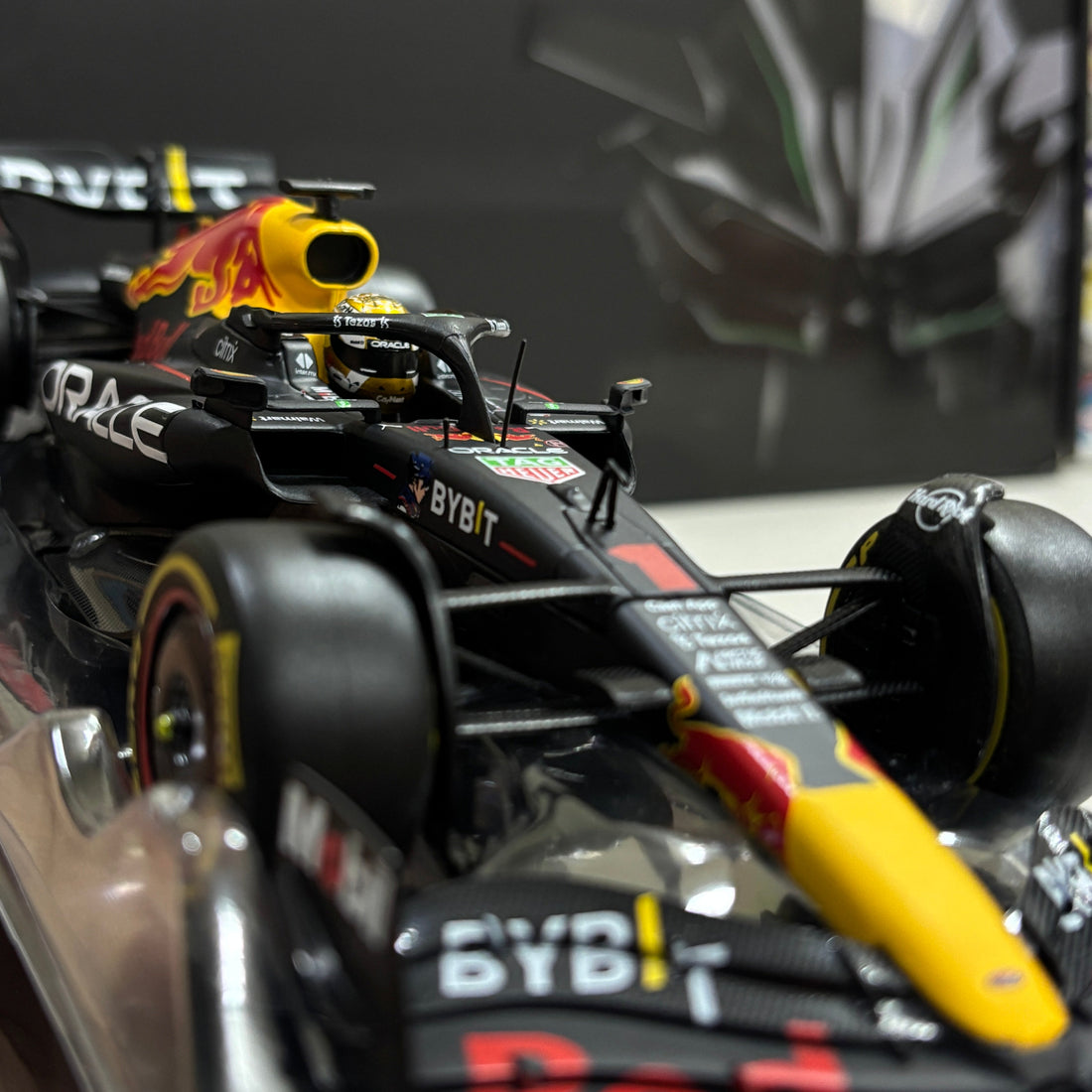 Best Formula 1 Gifts in India 2026 — For Fans Who Bleed Racing