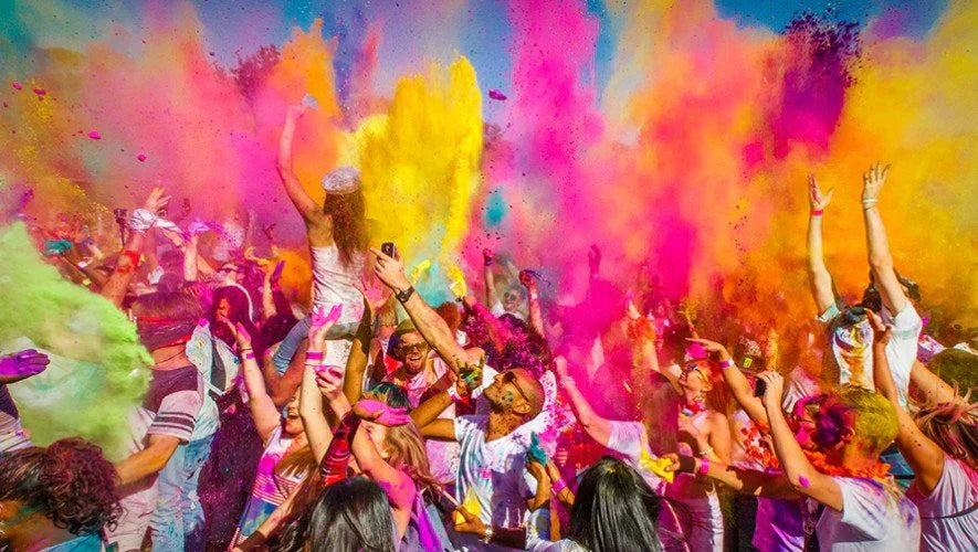 Best Gifts to Give Your Friends and Family This Holi 2026