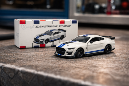 2020 Ford Mustang Shelby GT500 Official 1:64 Scale Model Car by Bburago
