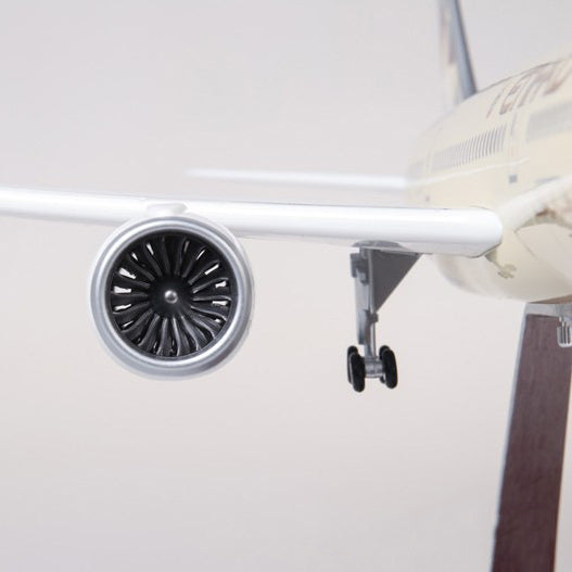 Etihad Boeing 787 1:130 Scale Diecast Airplane Model (47cm)