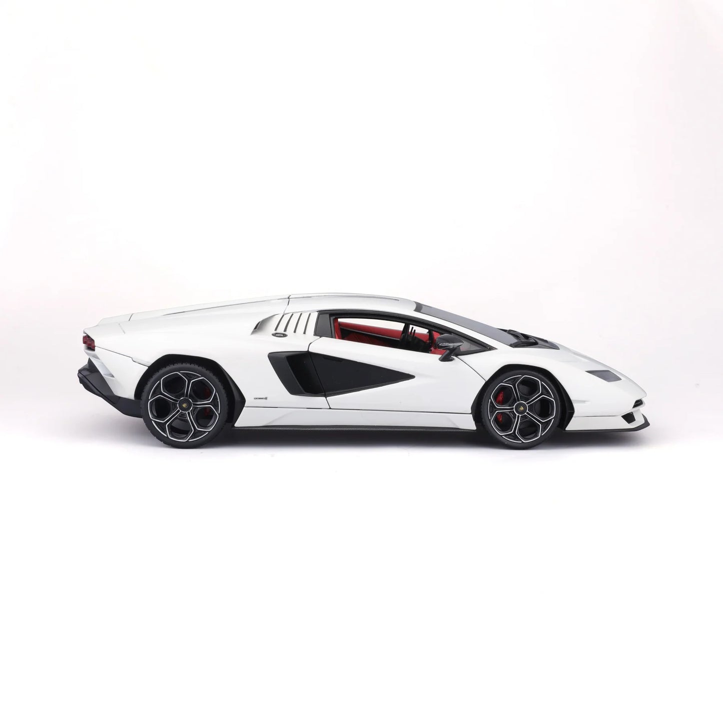 Bburago 1:64 Lamborghini Countach LP Diecast Model