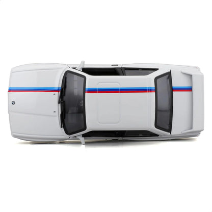 Bburago 1:24 1988 BMW M3 E30 White Diecast
