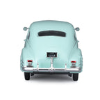 Maisto 1948 Chevrolet Fleetline Aerosedan 1:24 Scale Diecast Model