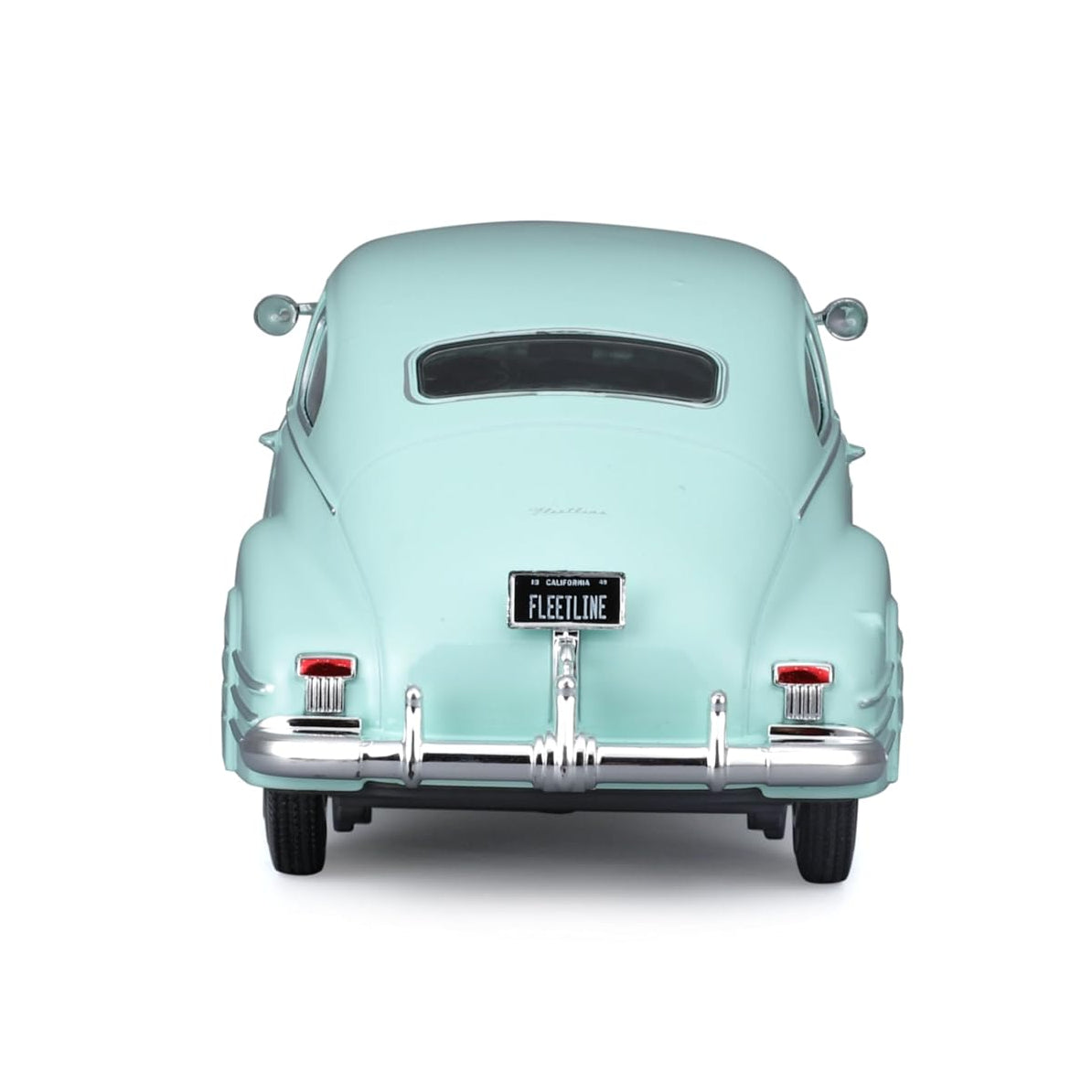 Maisto 1948 Chevrolet Fleetline Aerosedan 1:24 Scale Diecast Model