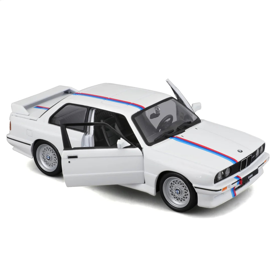 Bburago 1:24 1988 BMW M3 E30 White Diecast