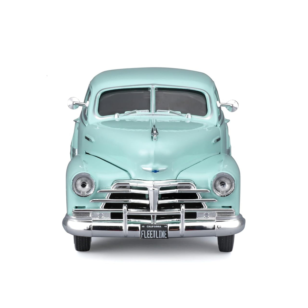 Maisto 1948 Chevrolet Fleetline Aerosedan 1:24 Scale Diecast Model