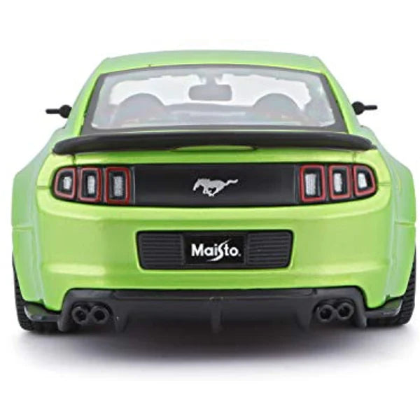 Maisto 1:24 2014 Ford Mustang Street Racer Diecast