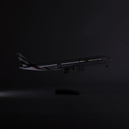 Emirates Airbus A380 Livery 1:160 Scale Diecast Airplane Model (47cm)