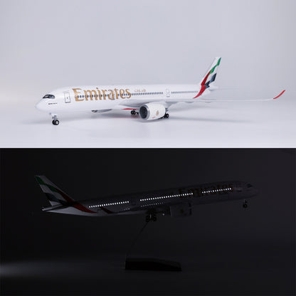 Emirates Airbus A380 Livery 1:160 Scale Diecast Airplane Model (47cm)