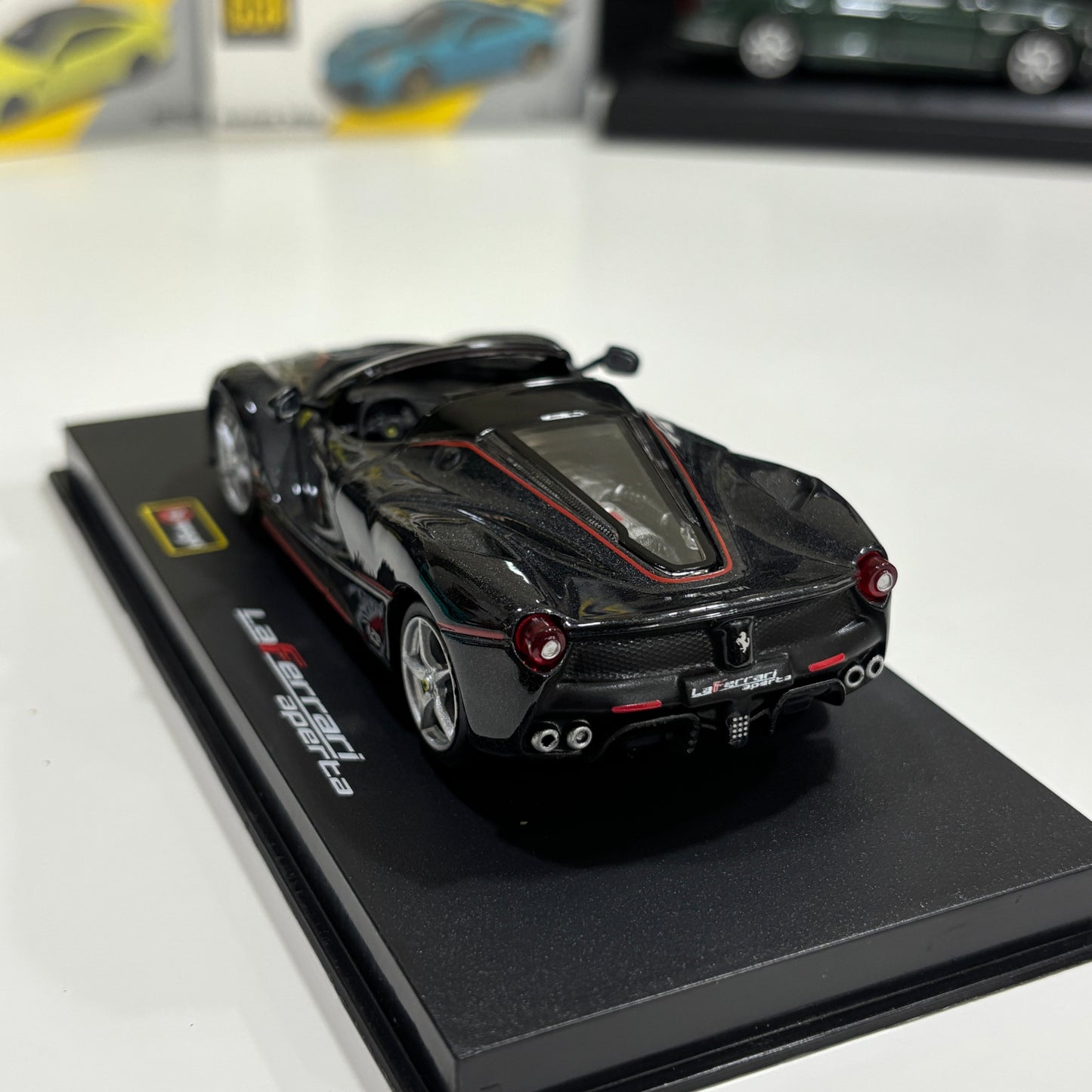 Laferrari Aperta 1:43 Official Licensed Die-Cast Scale Model Car by Bburago