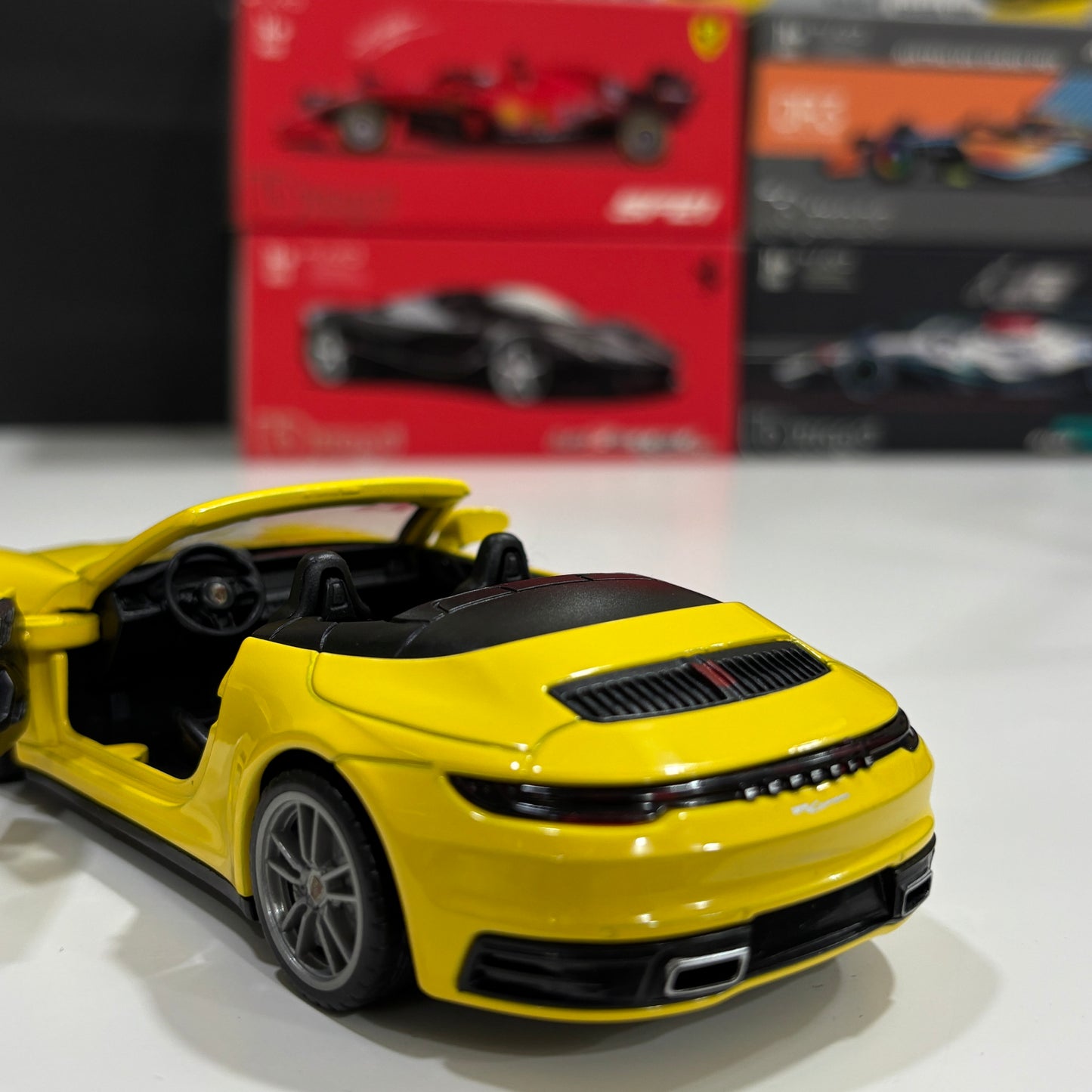Porsche 911 Carrera 1:32 Official Die-Cast Scale Model by MSZ