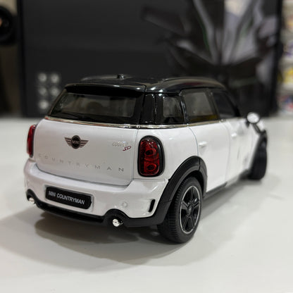 MINI Cooper S Countryman 1:24 Official Die Cast Scale Model Car