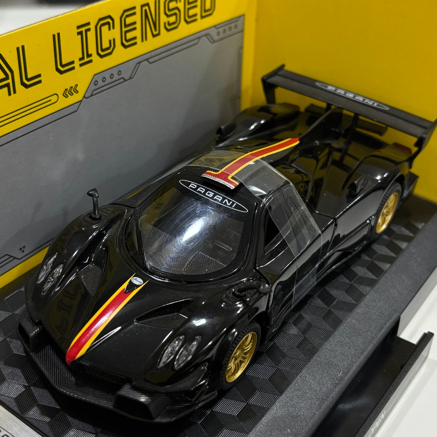 Pagani Zonda Revolucion 1:31 Official Licensed Die-Cast Car Model by CCA