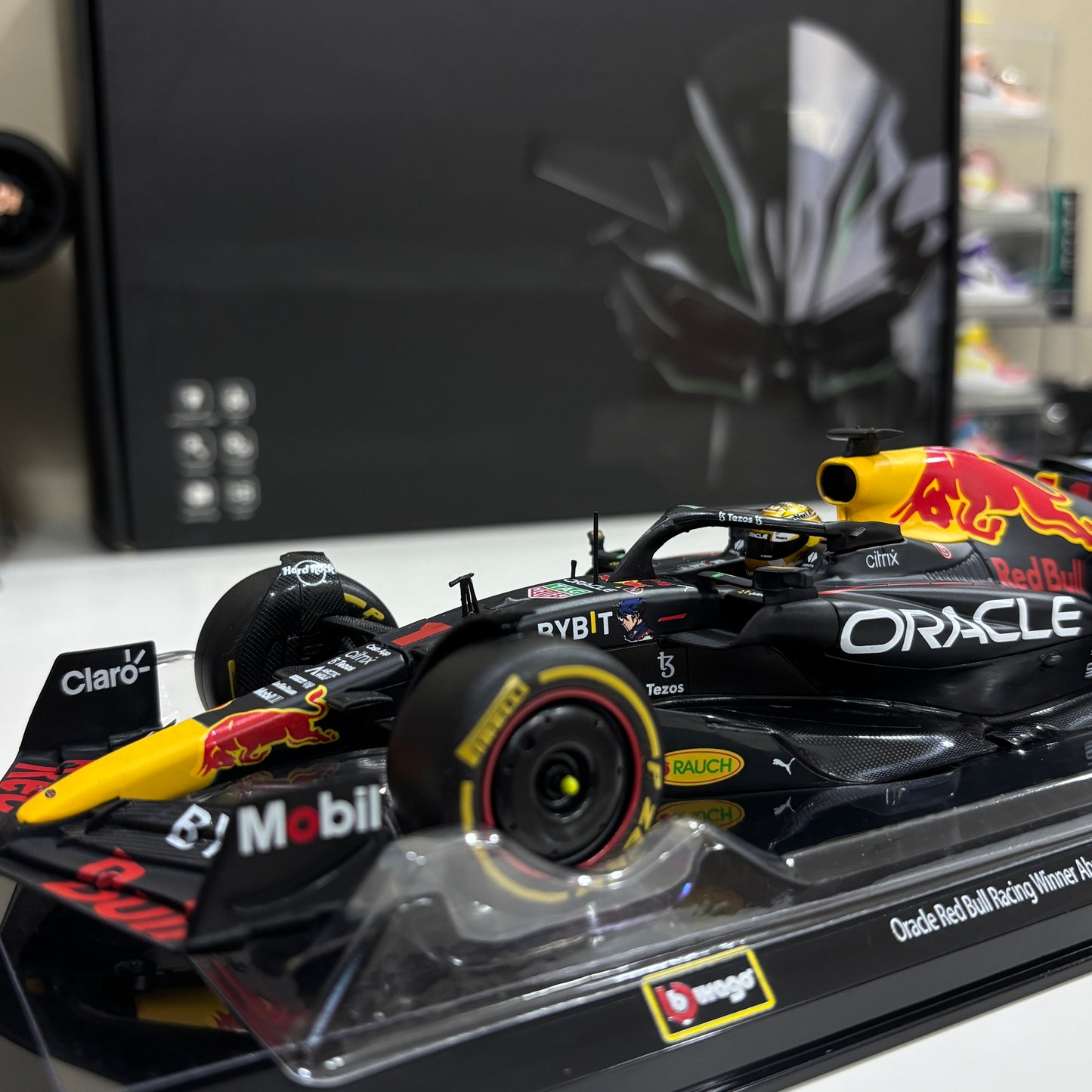 F1 Redbull Racing Max Verstappen 1:24 Official Die-Cast Scale Model by Burago with Acrylic Box