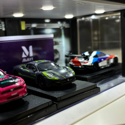 Electric Motorized Garage Diorama | Automatic Opening, LED Lights & Voice Control | 1:64 Diecast Display | USB & Battery Powered