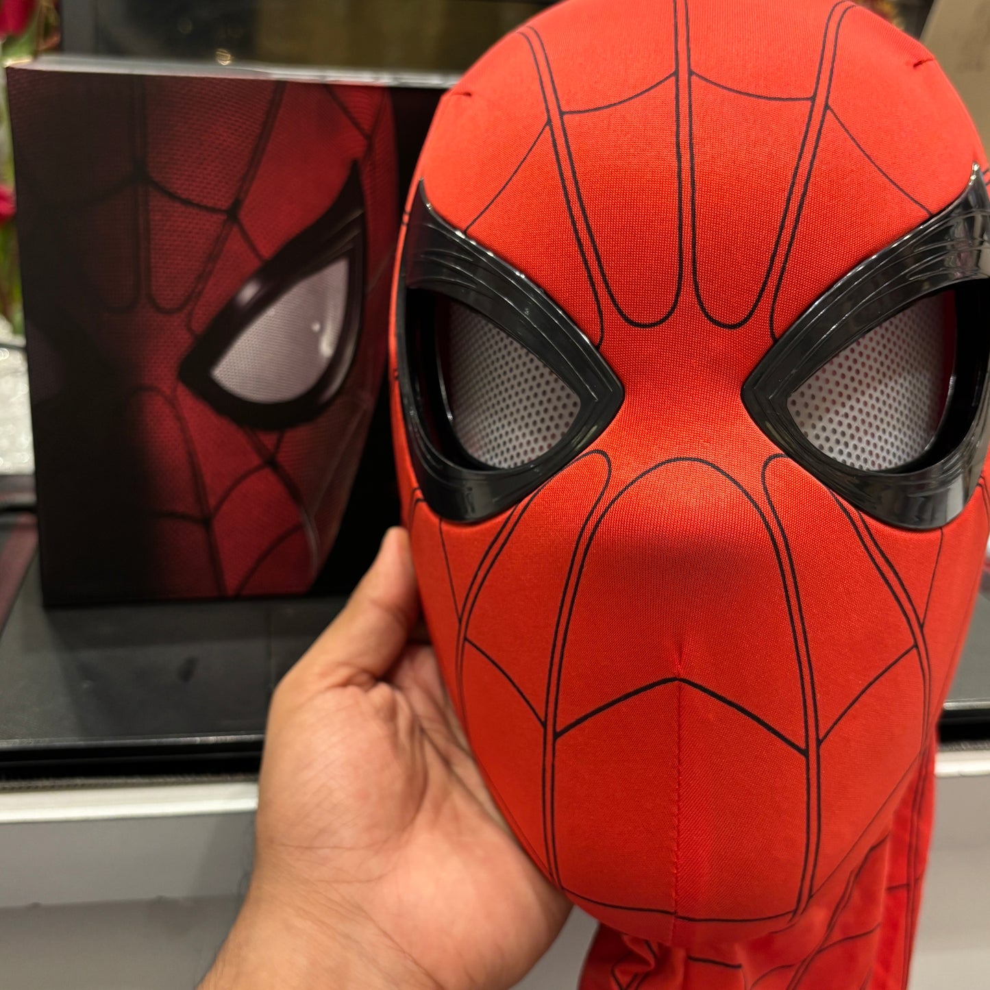 Spider-Man Mask with Moving Eye Lenses