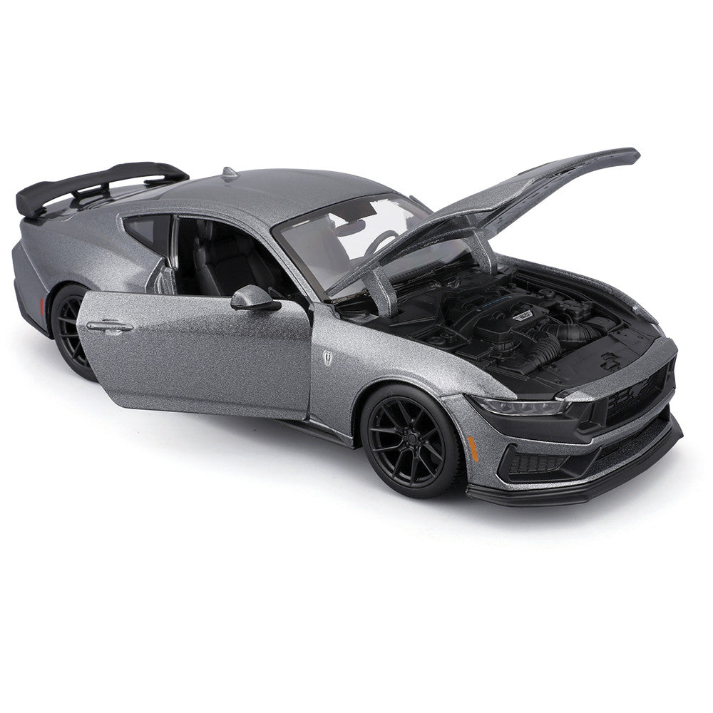 Maisto 1:24 2024 Ford Mustang Dark Horse Grey