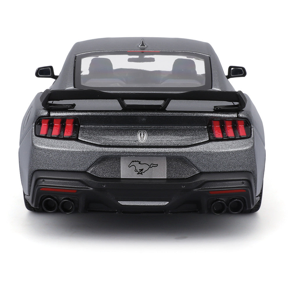 Maisto 1:24 2024 Ford Mustang Dark Horse Grey