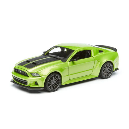 Maisto 1:24 2014 Ford Mustang Street Racer Diecast