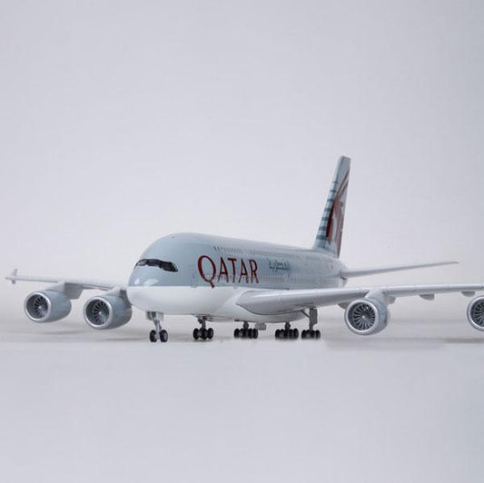 Qatar Airways Airbus A380 1:160 Scale Diecast Airplane Model (47cm)