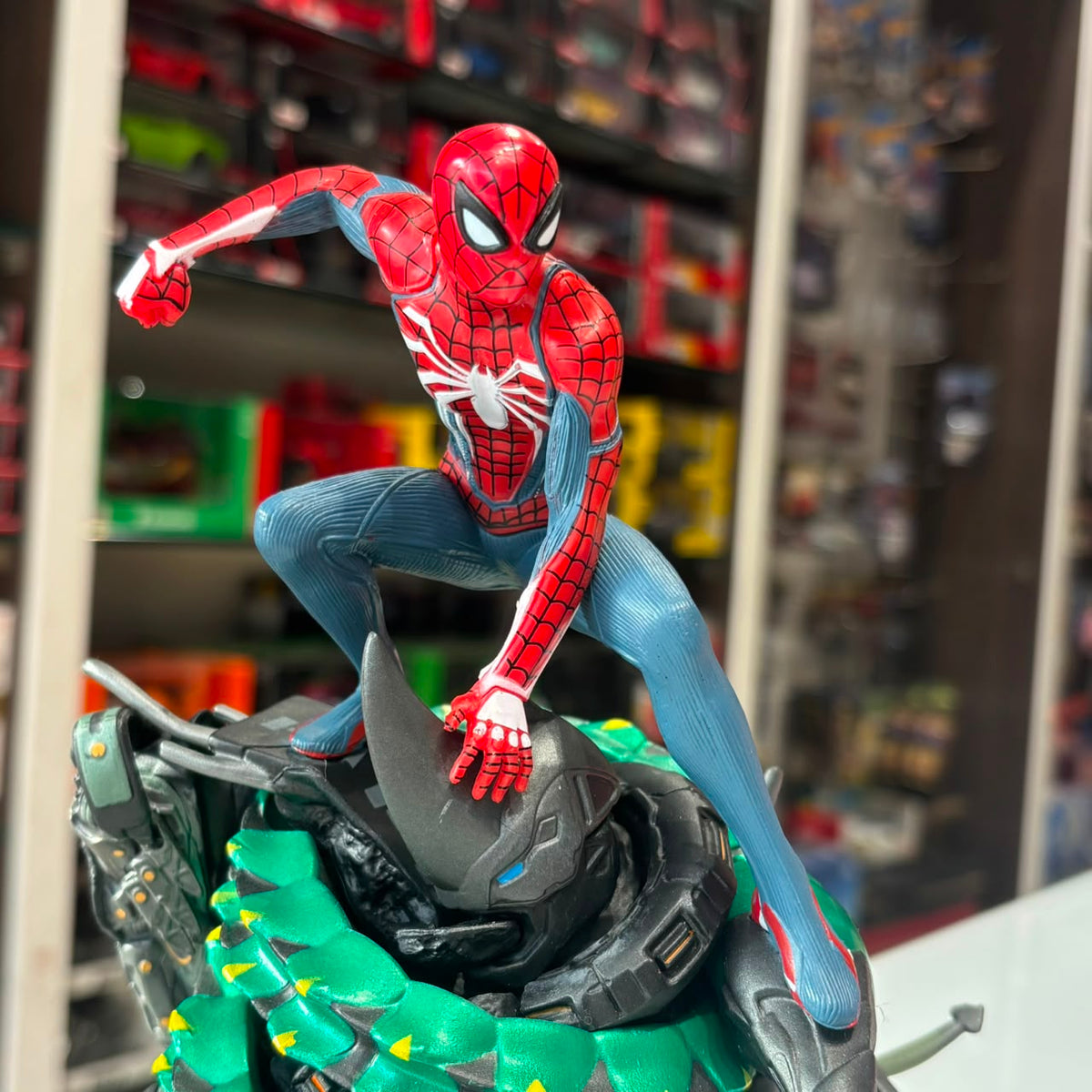 Marvel's Spider-Man PS4 Advanced Suit Figure with Battle Diorama Base