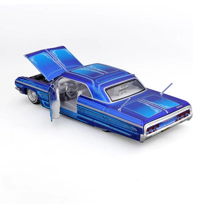 Maisto 1:26 1964 Chevrolet Impala SS Diecast