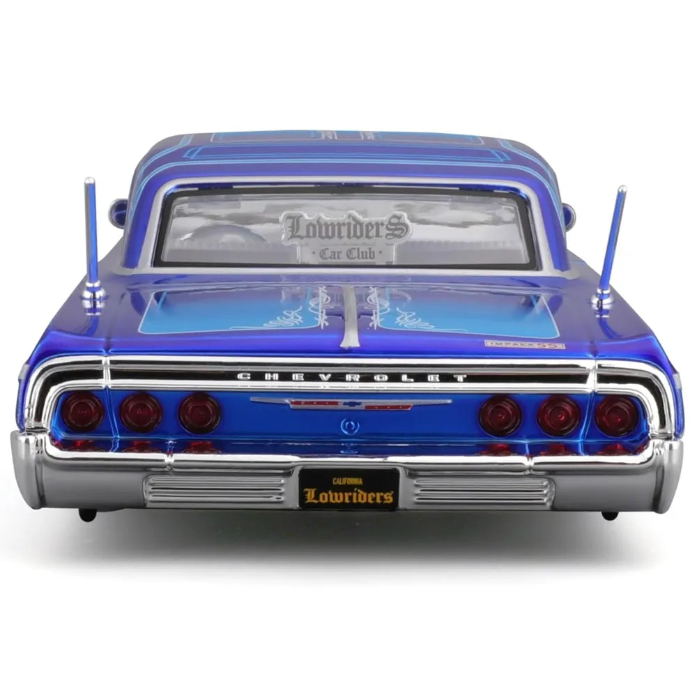 Maisto 1:26 1964 Chevrolet Impala SS Diecast