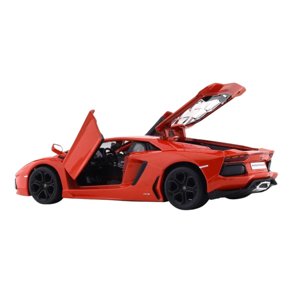 Maisto Lamborghini Aventador Coupe 1:24 Scale Diecast Model