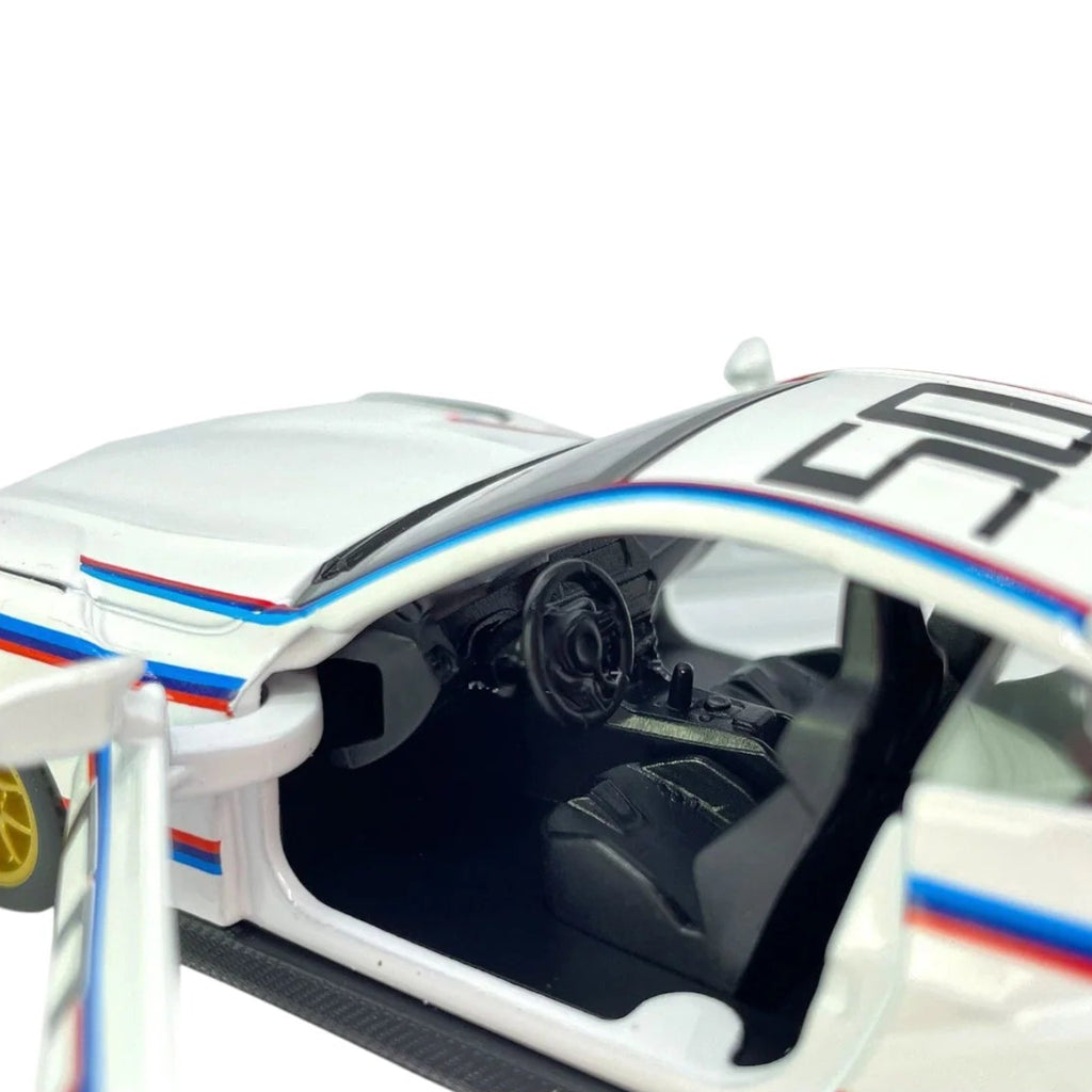 CCA BMW 3.0 CSL 1:42 Scale Diecast Model