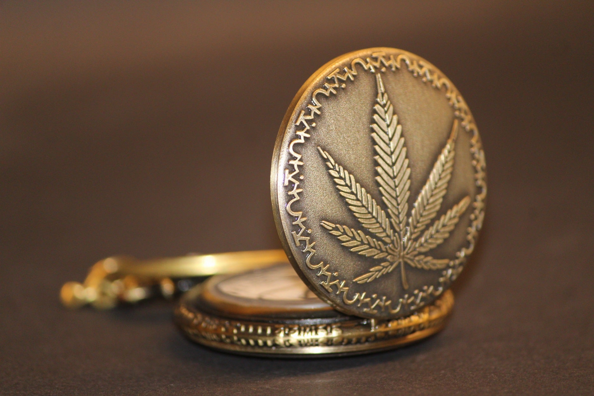 Leaf Pocket Watch - Metori